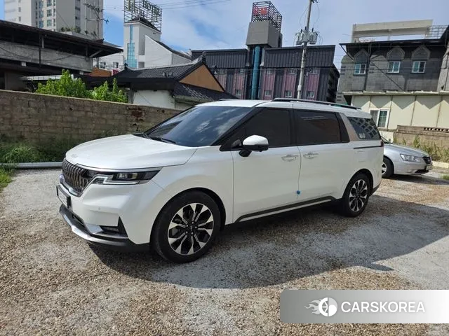 Kia Carnival 4th generation 2023 Белый из Кореи, фото 3