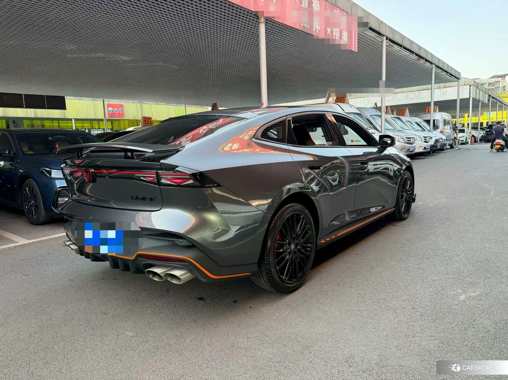 Chang'an UNI-V 2025 Темно-серый из Китая, фото 3