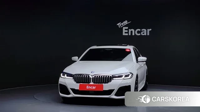 BMW 5 Series (G30) id 3360509 из Кореи 13