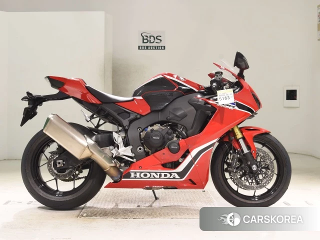 Проданный Honda CBR1000RR 2018 из Японии, фото 2