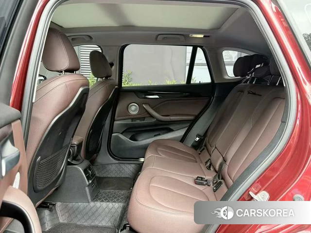 BMW X1 2021 Красный из Китая, фото 3