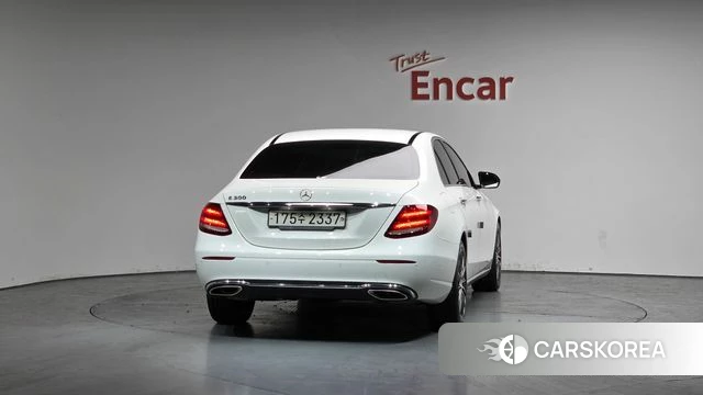 Mercedes-Benz E-Class W213 id 3924601 из Кореи 13