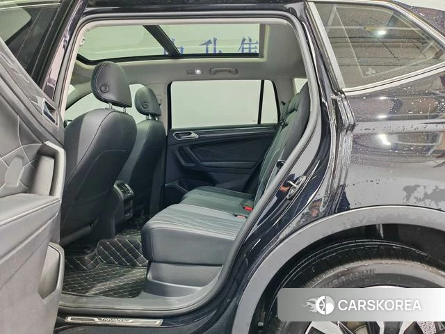 Volkswagen Tiguan L id 4262085 из Китая 14