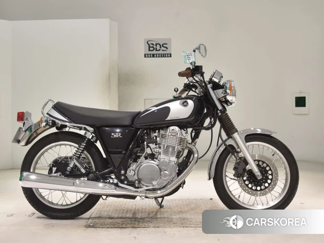 Проданный Yamaha SR400 2021 из Японии