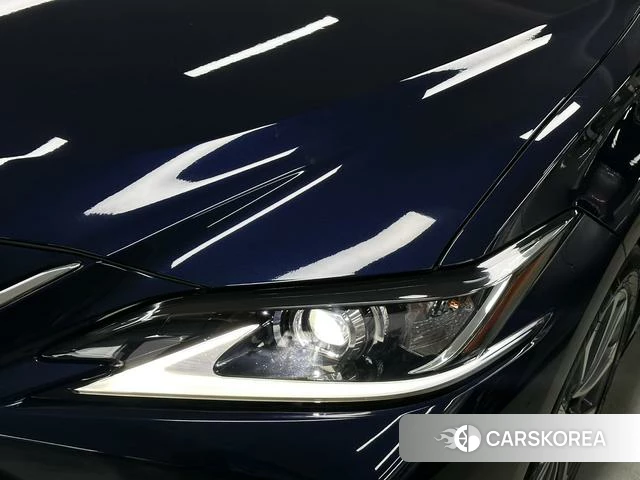 Lexus ES id 4279271 из Китая 13