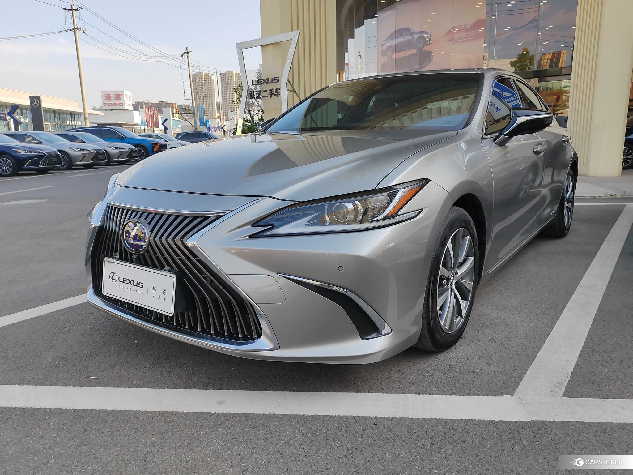 Lexus ES 2021 Серебристо-серый из Китая, фото 3