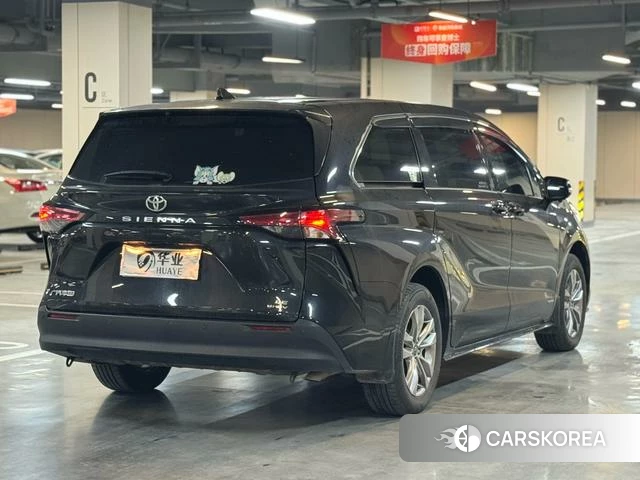 Toyota Saina 2024 Черный из Китая, фото 3
