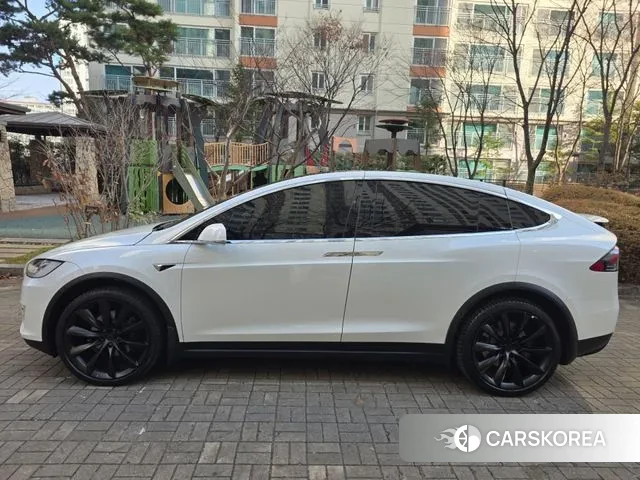 Tesla Model X id 3522558 из Кореи 7