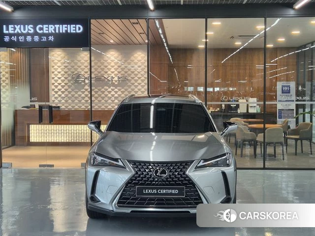 Lexus UX300h id 4629929 из Кореи 12
