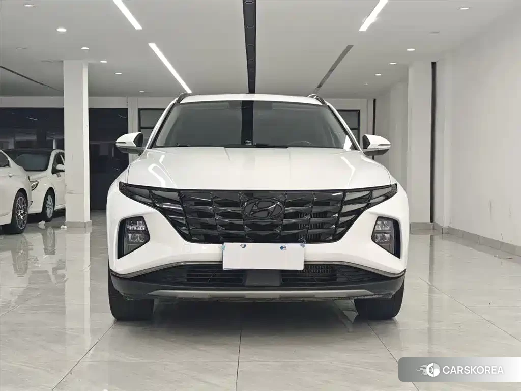 Hyundai Tucson 2023 Белый из Китая, фото 3