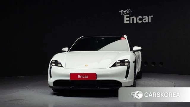 Porsche Taycan id 4309761 из Кореи 13