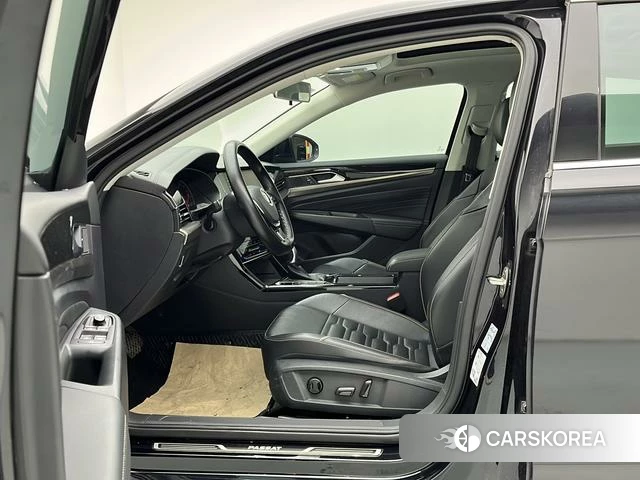 Volkswagen Passat id 4272629 из Китая 13