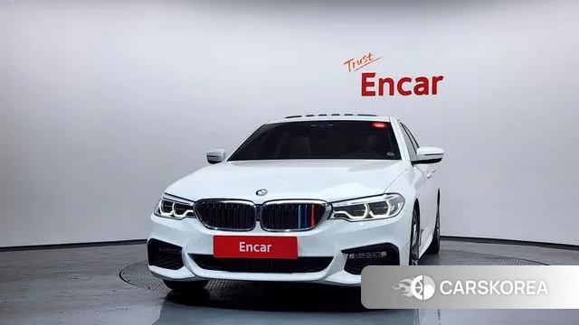 BMW 5 Series (G30) id 3672858 из Кореи 13