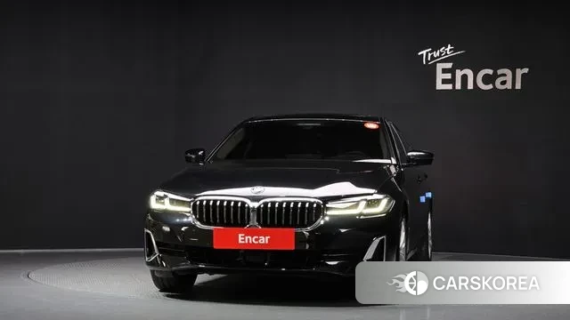 BMW 5 Series (G30) id 3128374 из Кореи 13