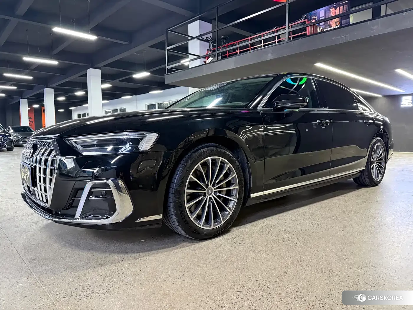 Audi A8 id 4679894 из Китая 19
