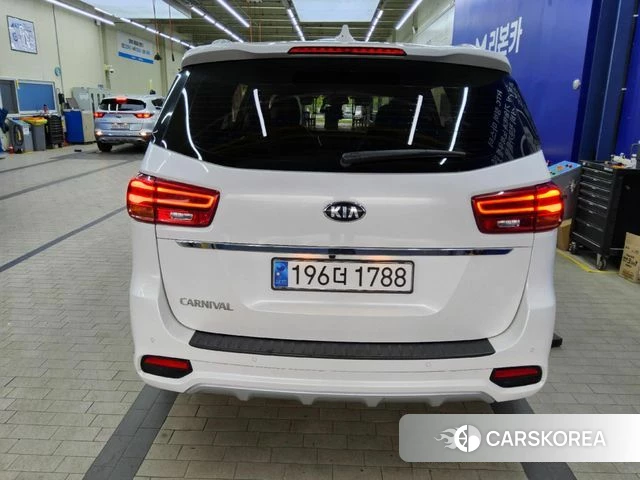Kia The New Carnival id 4356744 из Кореи 13