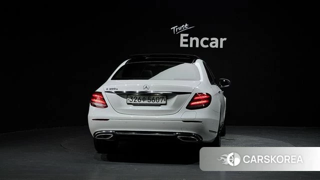 Mercedes-Benz E-Class W213 id 4595136 из Кореи 23