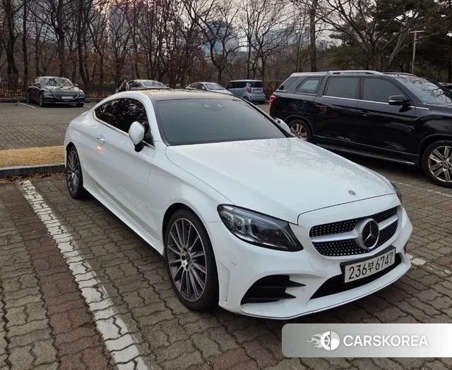 Mercedes-Benz C-Class W205 2023 Белый из Кореи, фото 3