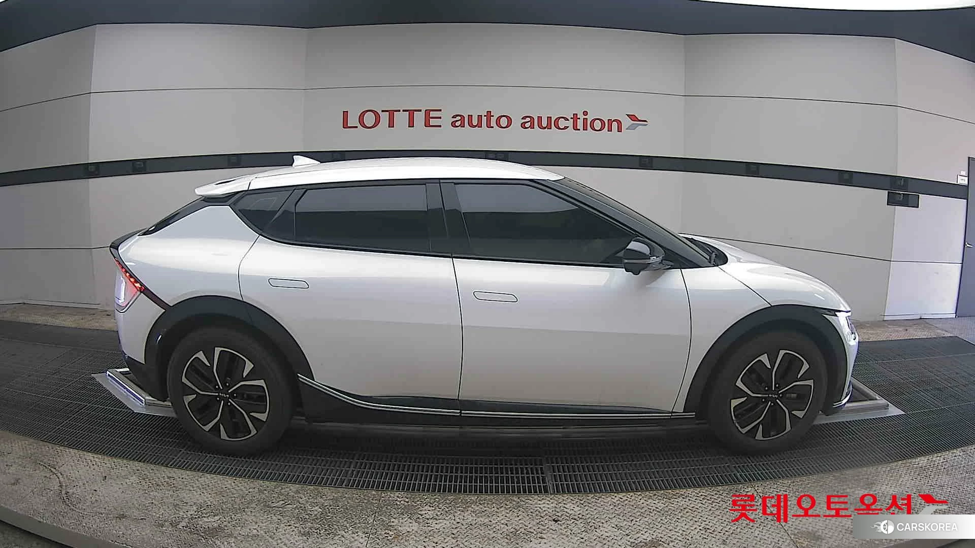 Kia EV6 id 3882098 из Кореи 23