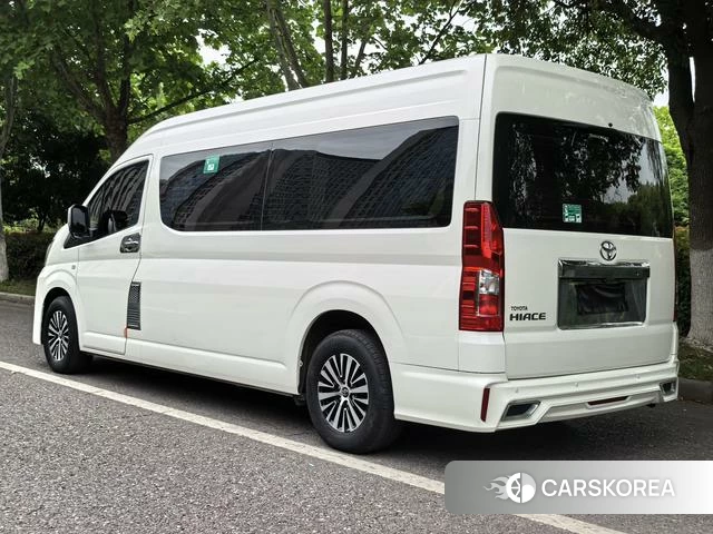 Toyota Sienta id 4261583 из Китая 9