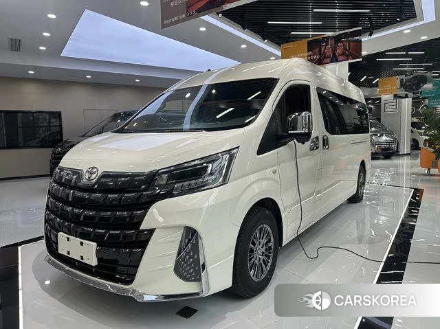 Toyota Hiace 2025 Белый из Китая, фото 6