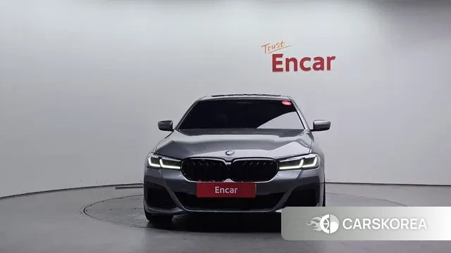 BMW 5 Series (G30) id 3431962 из Кореи 13