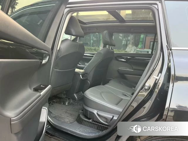 Toyota Highlander 2023 Черный из Китая, фото 3