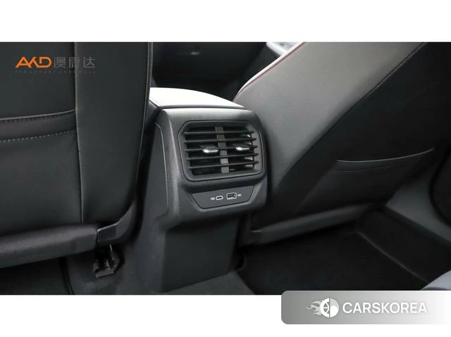 Volkswagen Lingdu 2023 Белый из Китая, фото 3