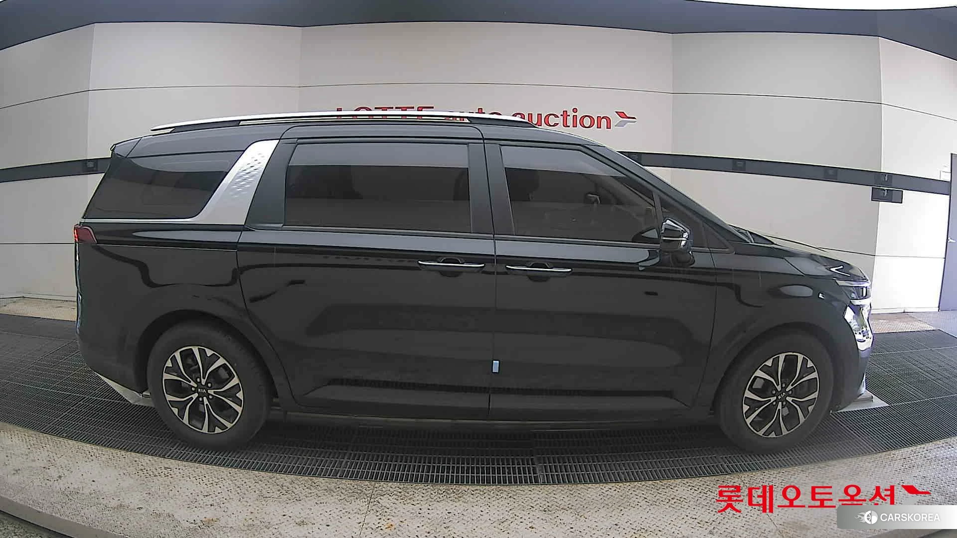 Kia Carnival id 4289511 из Кореи 23