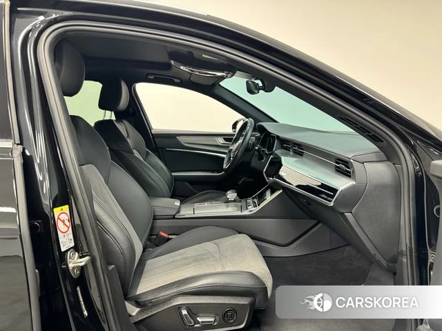 Audi A6L id 4255983 из Китая 12