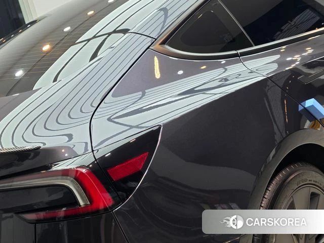 Tesla Model 3 2025 Серый из Кореи, фото 3