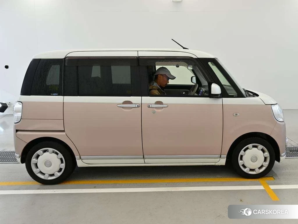 Daihatsu Move Canbus 2018 из Японии, фото 3