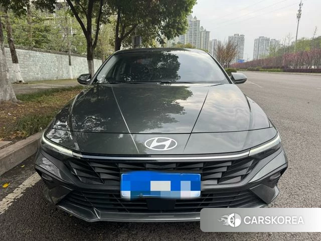 Hyundai Elantra 2024 Темно-серый из Китая, фото 5