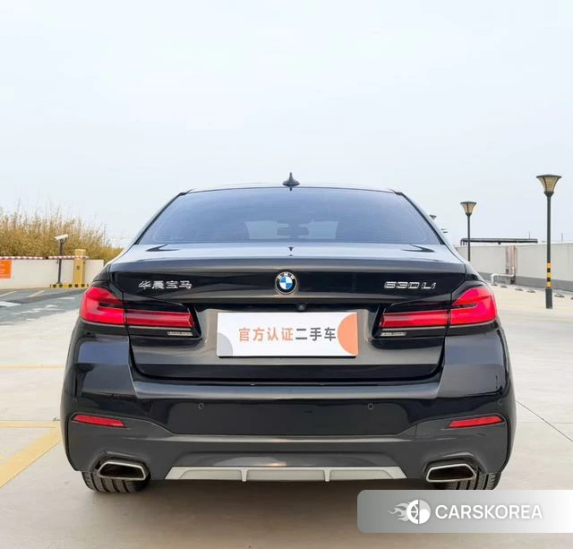 BMW 5 series 2021 Черный из Китая, фото 3