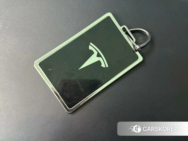 Tesla Model 3 id 4211502 из Китая 13