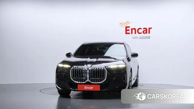 BMW 7 Series (G70) id 3507917 из Кореи 13