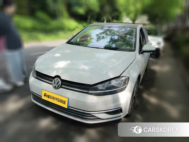 Volkswagen Golf 2020 Белый из Китая, фото 3