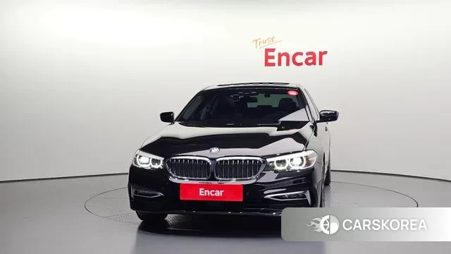 BMW 5 Series (G30) id 3284109 из Кореи 13