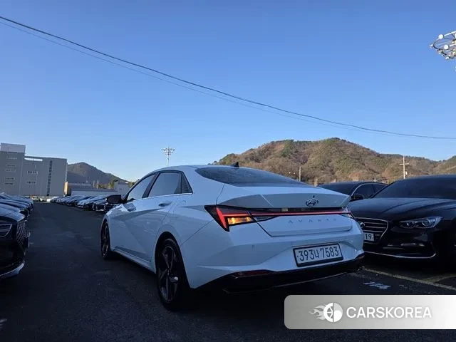 Hyundai Avante Hybrid (CN7) id 3586922 из Кореи 13