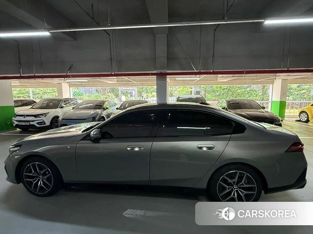 BMW 5 Series (G60) id 4441790 из Кореи 9