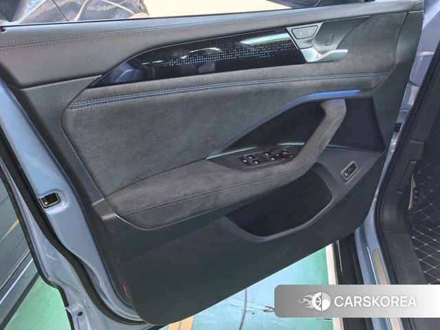 Volkswagen Tiguan L id 4299629 из Китая 17