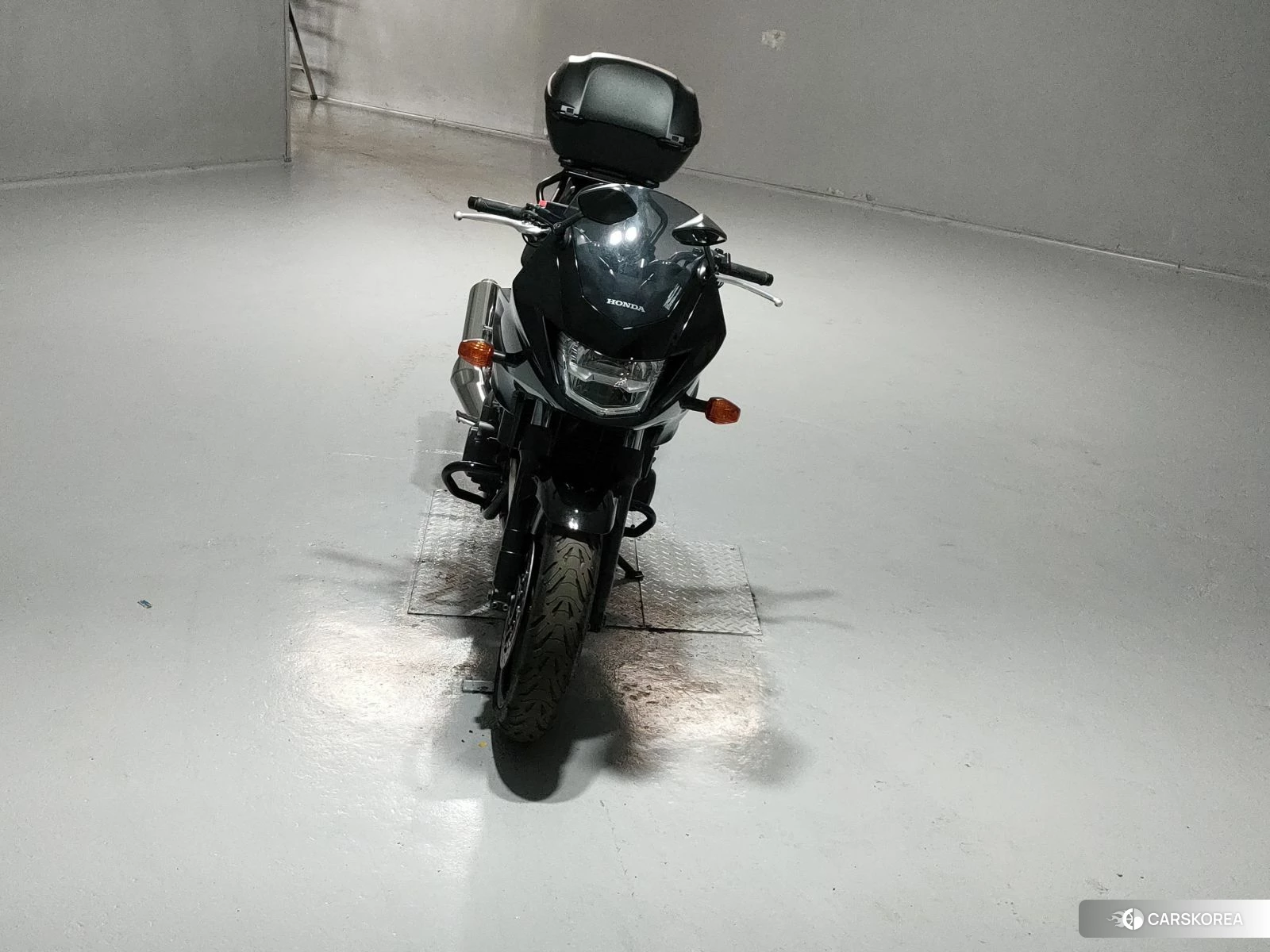 Проданный Honda CB400SF BOLDOR 2022 из Японии, фото 5