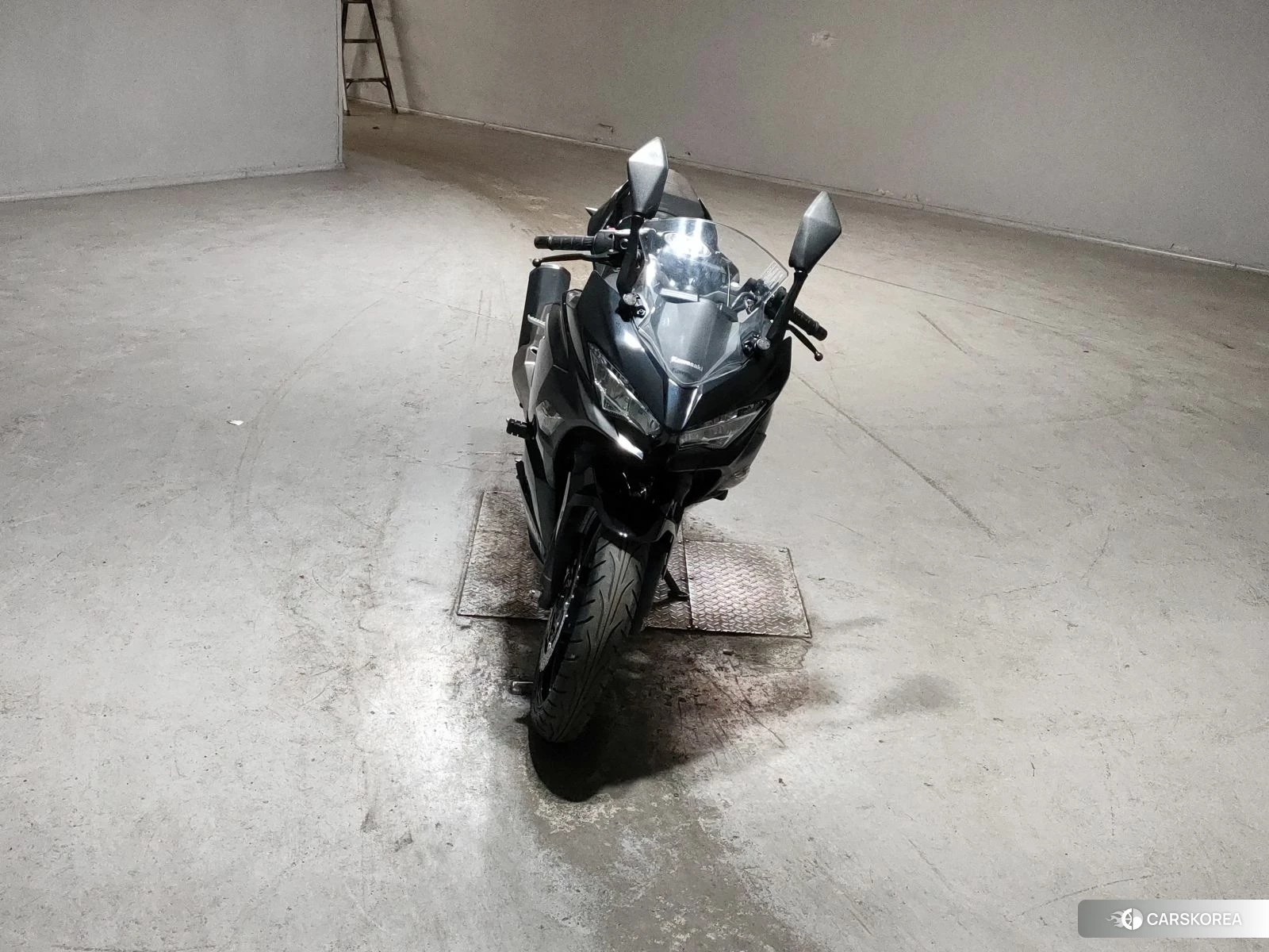 Kawasaki NINJA 250 2018 из Японии, фото 2