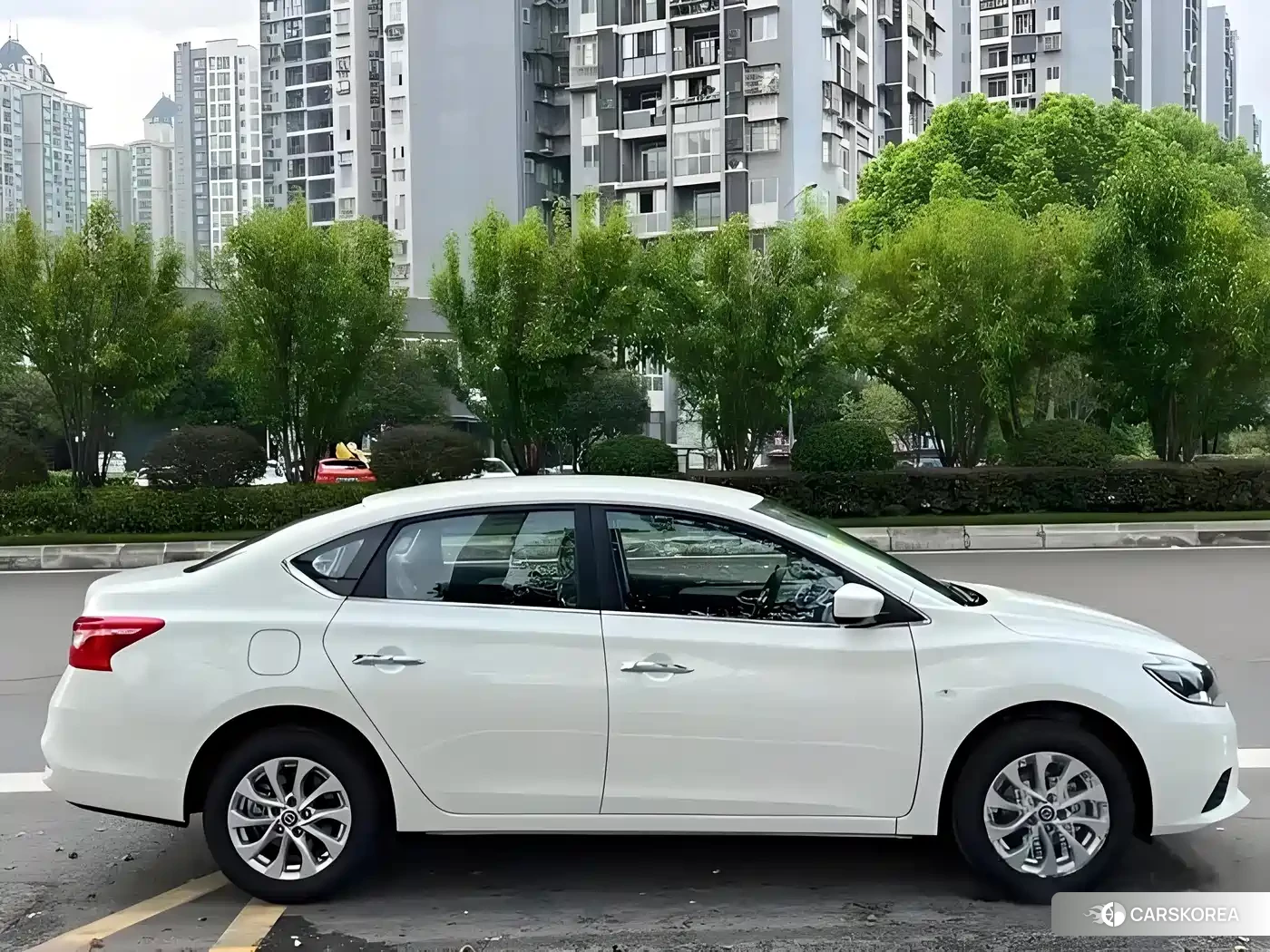 Nissan Sylphy 2026 Белый из Китая, фото 3