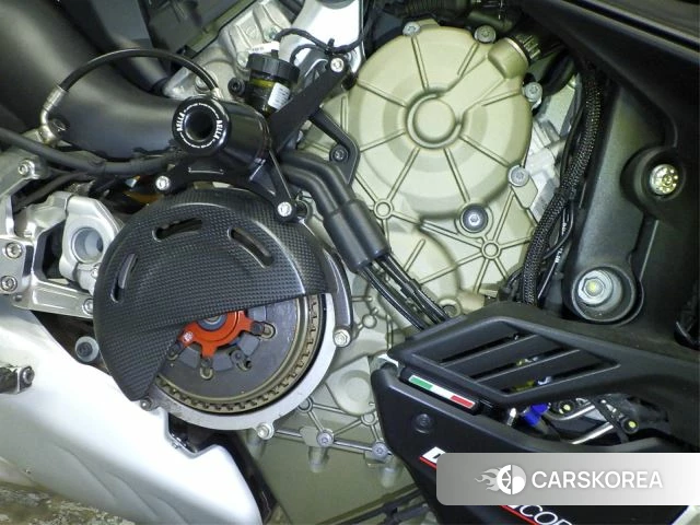 Engine photo