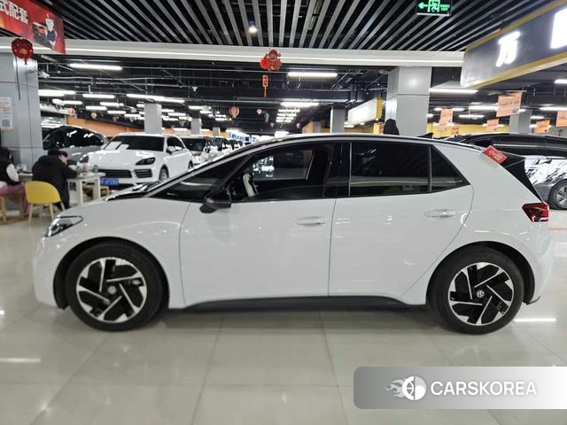 Volkswagen ID.3 2024 Белый из Китая, фото 3