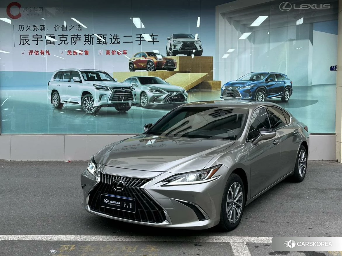 Lexus ES id 4499064 из Китая 13