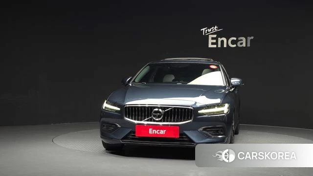 Volvo S60 3rd generation id 4471184 из Кореи 13