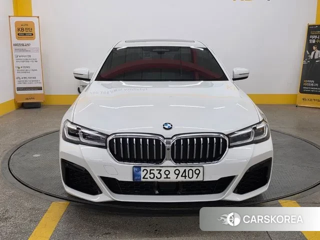 BMW 5 Series (G30) id 3601185 из Кореи 13