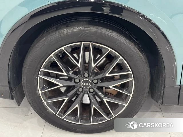 Audi Q5 e-tron 2023 Синий из Китая, фото 3